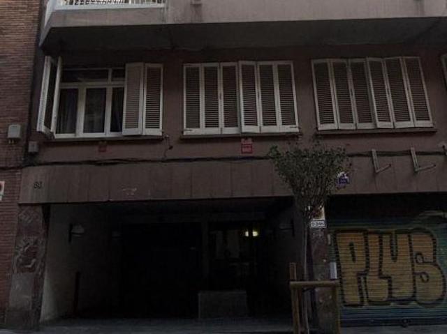 Piso en venta en calle Del Camp, Barcelona, de 79 m² 3 habitaciones por 390.000