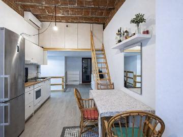 Piso en venta en calle De Pavia, Barcelona, de 80 m² 2 habitaciones por 149.900