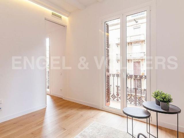Piso en venta en calle De Mallorca, Barcelona, de 80 m² 3 habitaciones por 595.000