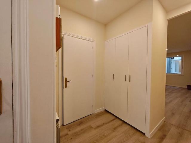 Piso en venta en calle De València, Barcelona, de 98 m² 2 habitaciones por 530.000