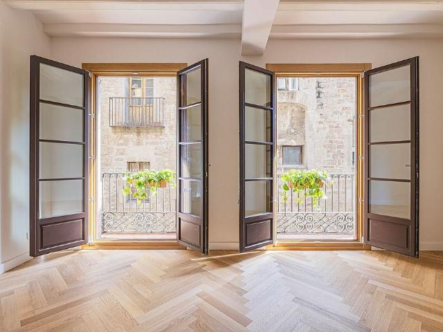 Piso en venta en calle Del Regomir, Barcelona, de 128 m² 3 habitaciones por 679.000