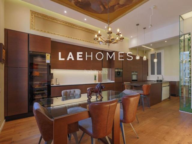Piso en venta en Barcelona, Dreta de l´Eixample. Exclusivo piso junto a Plaza Universidad en el Eixample de Barcelona. Pisos.
