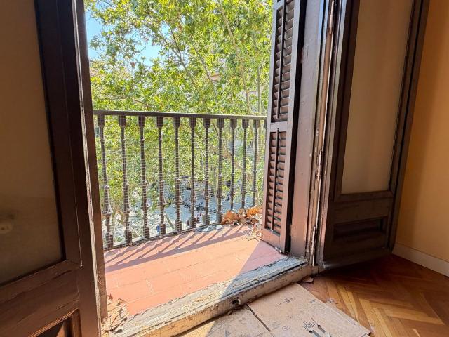 Piso en venta en Barcelona, Dreta de l´Eixample. Espectacular piso con sol todo el día en preciosa finca regia modernista. Pisos.