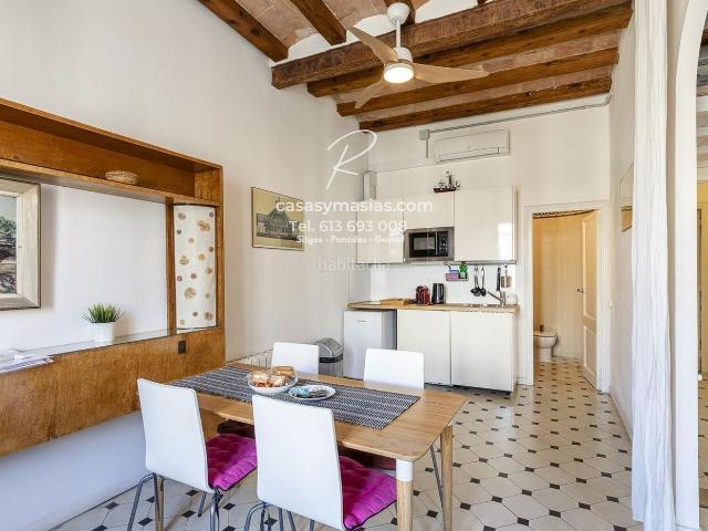 Piso en venta en Barcelona, Dreta de l´Eixample. Piso con licencia turistica, habilitado para dos apartamentos. Pisos.