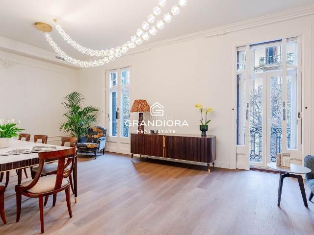 Piso en venta en Barcelona, Dreta de l´Eixample. Precioso piso reformado de 200 m2 en zona super tranquila de lEixample Dret. Pisos.