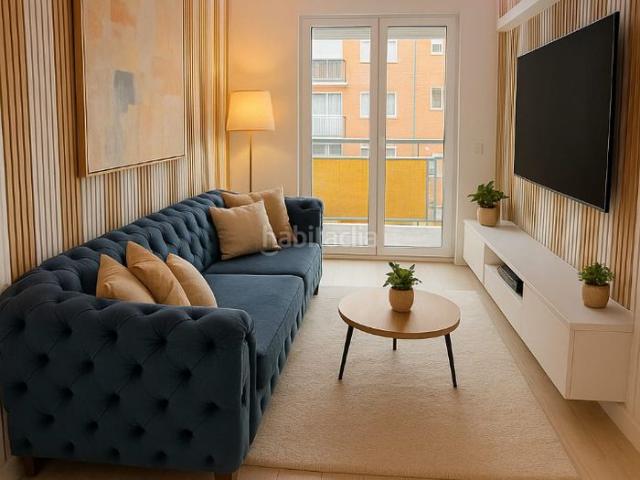 Piso en venta en Barcelona, El Camp d´en Grassot i Gràcia Nova. ¡Descubre este espectacular dúplex reformado con vistas a la Sagrada Familia en pleno corazón de Gràcia!. Pisos.