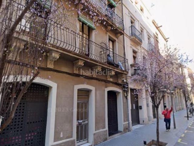 Piso en venta en Barcelona, El Camp d´en Grassot i Gràcia Nova. Ideal para inversores que buscan rentabilidad inmediata en una de las zonas con mas atractivo de Barcelona. Pisos.