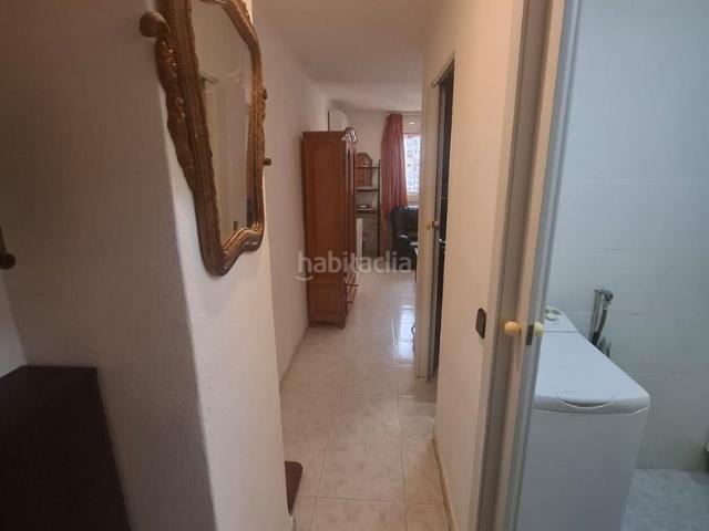 Piso en venta en Barcelona, El Camp de l´Arpa del Clot. Acogedor piso de 1 dormitorio y 1 baño en el corazón de Barcelona. Ideal para inversores o como primera vivienda. Ven a visitarlo!. Pisos.