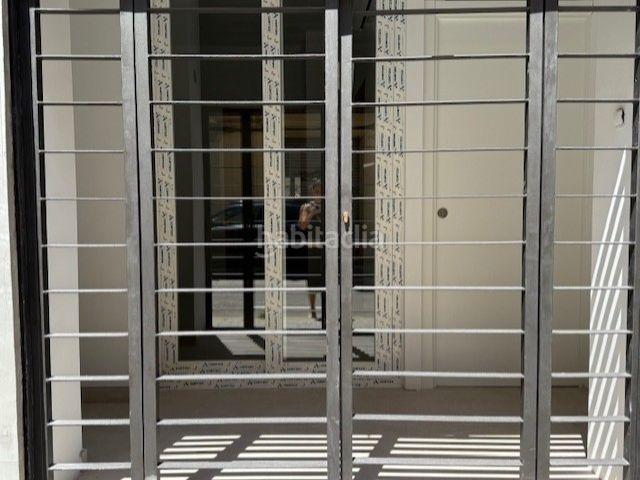 Piso en venta en Barcelona, El Camp de l´Arpa del Clot. ESPECTACULAR PLANTA BAJA REFORMADA. Pisos.
