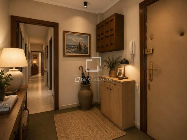 Piso en venta en Barcelona, El Camp de l´Arpa del Clot. Piso de 4 dormitorios en venta en Eixample Derecho, Barcelona. Pisos.