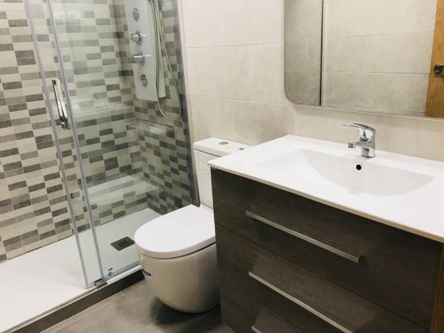 Piso en venta en Barcelona, El Camp de l´Arpa del Clot. Piso en venta!. Pisos.