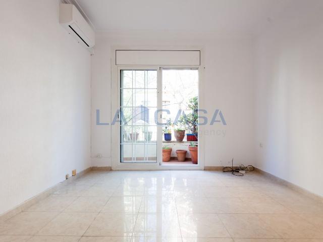 Piso en venta en Barcelona, El Camp de l´Arpa del Clot. Pisos.