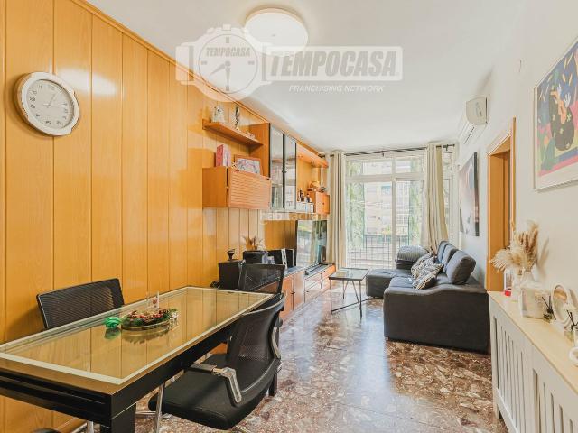 Piso en venta en Barcelona, El Clot. FANTÁSTICO PISO EN VENTA EN CALLE ARAGÓ!. Pisos.