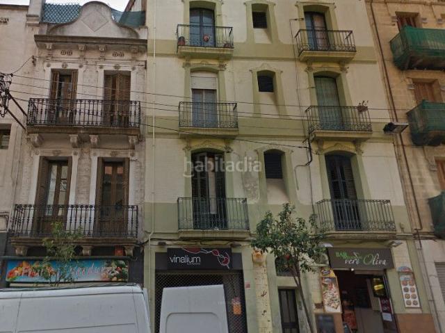 Piso en venta en Barcelona, El Clot. Vivienda de 57 m2 construidos 50 m2 útiles en calle Sequia Comtal. Pisos.