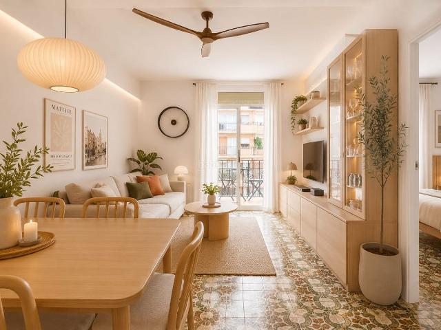 Piso en venta en Barcelona, El Poble Sec Parc de Montjuïc. Elegante piso en finca regia catalogada con balcones en el corazón del Eixample. Pisos.