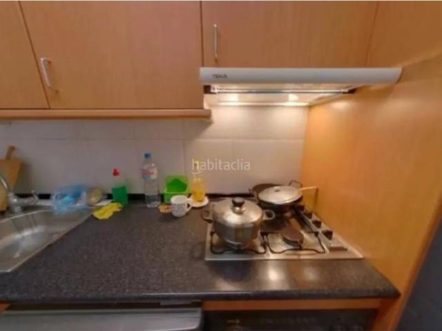 Piso en venta en Barcelona, El Poble Sec Parc de Montjuïc. Piso ALQUILADO en venta en calle Magallanes. Pisos.