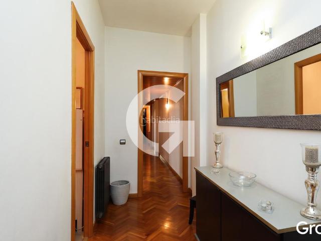 Piso en venta en Barcelona, Font de la Guatlla. Grocasa presenta la combinación perfecta entre comodidad, ubicación y calidad de vida. Pisos.