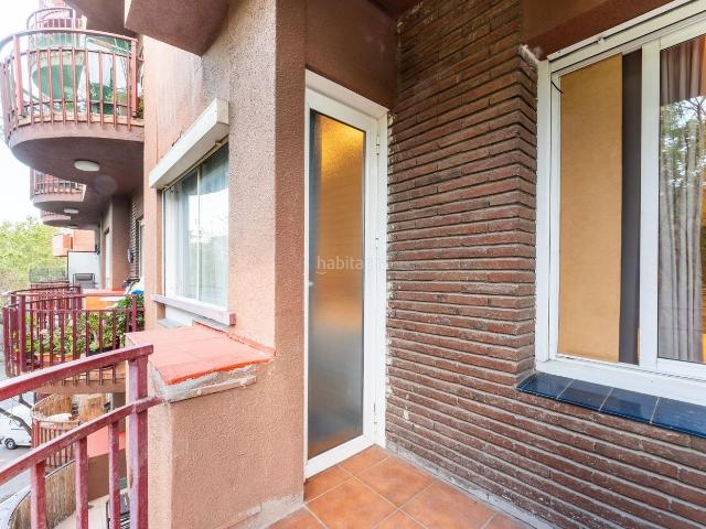 Piso en venta en Barcelona, Fort Pienc. Amplio piso 4hab 2 baños, exterior con balcón en calle Lepant. Pisos.