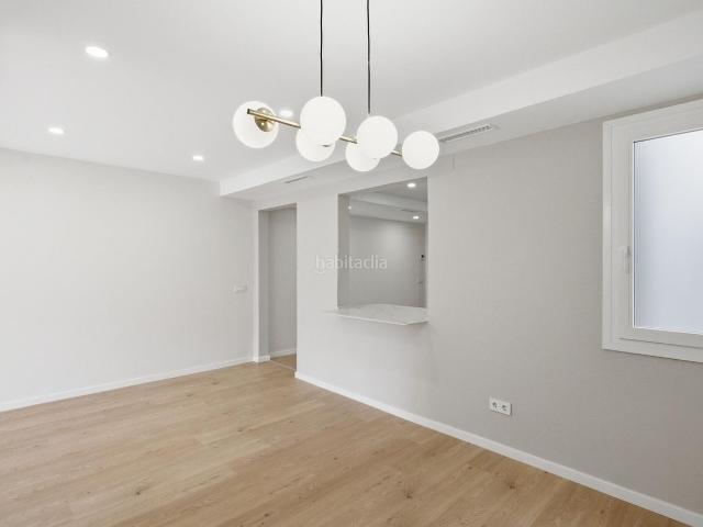 Piso en venta en Barcelona, Gòtic. Vivienda de alto nivel en ubicación prime Portal de lAngel, Barcelona. Pisos.