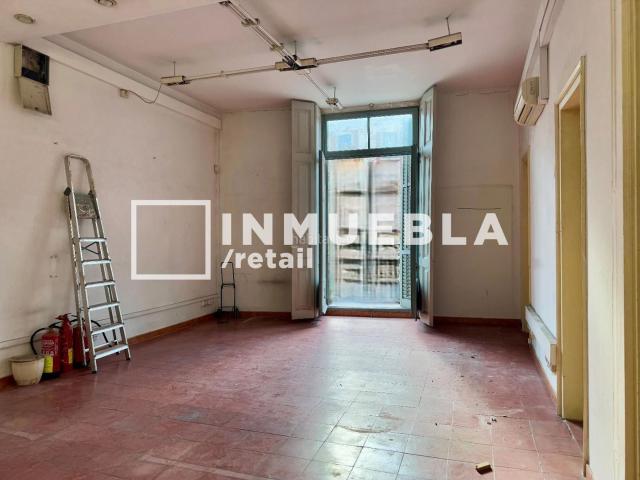 Piso en venta en Barcelona, Gòtic. en plena Rambla. Pisos.