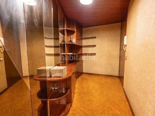 Piso en venta en Barcelona, Gòtic. Encantador piso en venta en el corazón del Gotico junto a Via Laietana!. Pisos.