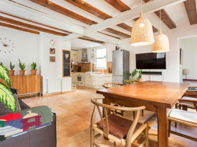 Piso en venta en Barcelona, Gòtic. Encantador piso de 3 dormitorios en venta en el Gótico, Barcelona. Pisos.
