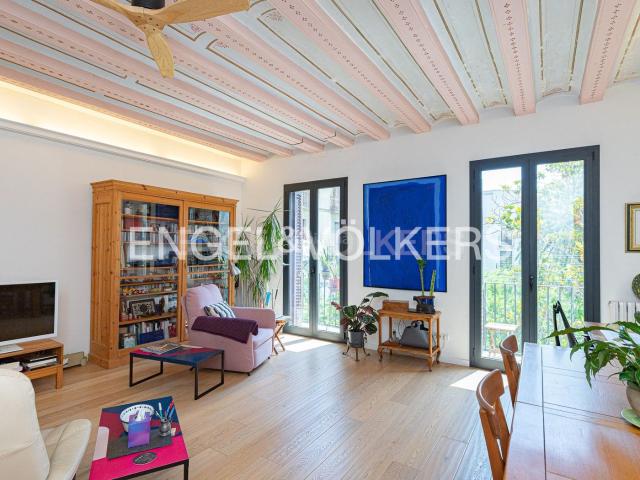 Piso en venta en Barcelona, Gòtic. Espectacular piso reformado con ascensor en Gòtic. Pisos.