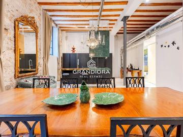 Piso en venta en Barcelona, Gòtic. Exclusiva vivienda con historia en pleno Barrio Gótico de Barcelona. Pisos.