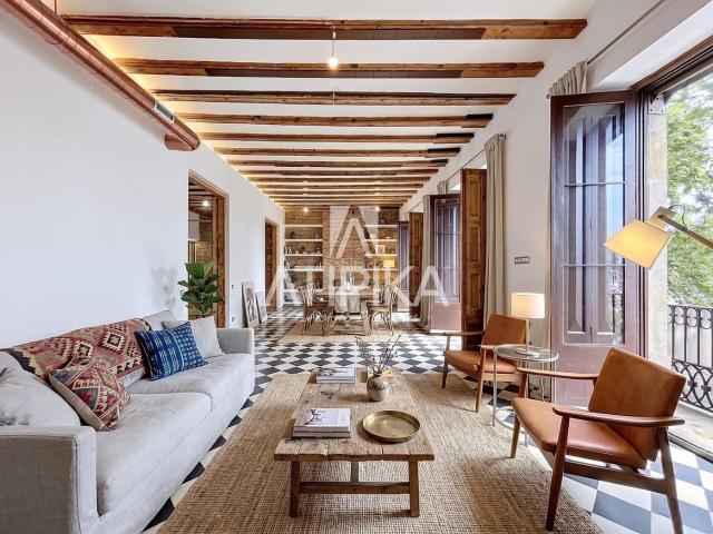 Piso en venta en Barcelona, Gòtic. Exclusiva vivienda de lujo de 300m2 con vistas al mar en Port Vell al lado de Soho House. Pisos.