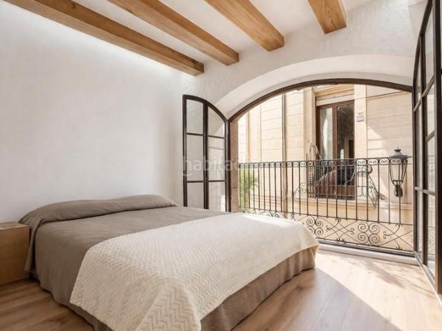 Piso en venta en Barcelona, Gòtic. FANTASTICA vivienda totalmente reformada de 98 m. Pisos.