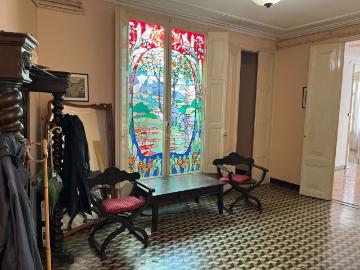 Piso en venta en Barcelona, Gòtic. FANTASTICO PISO A ACTUALIZAR MUY LUMINOSO. Pisos.