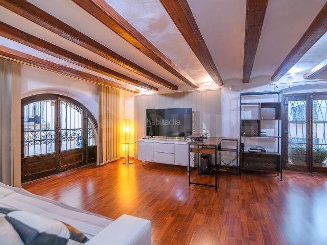Piso en venta en Barcelona, Gòtic. Lista para entrar a vivir en el corazón de Barcelona amueblada, equipada y con trastero. Pisos.