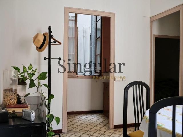 Piso en venta en Barcelona, Gòtic. Piso con encanto histórico en el corazón de Barcelona. Pisos.