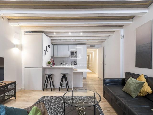 Piso en venta en Barcelona, Gòtic. Piso en excelentes condiciones de 2 dormitorios en venta en Gótico, Barcelona. Pisos.