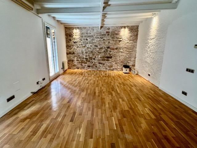 Piso en venta en Barcelona, Gòtic. Piso en el Corazón del Barrio Gótico Barcelona. Pisos.