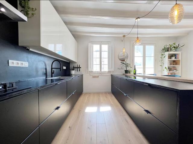 Piso en venta en Barcelona, Gòtic. Piso en Venta Calle Nou de San Francesc. Pisos.