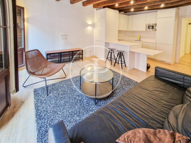 Piso en venta en Barcelona, Gòtic. Piso en venta en calle Escudellers. Pisos.