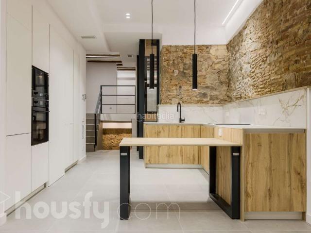 Piso en venta en Barcelona, Gòtic. Pisos.