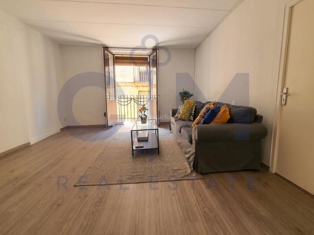 Piso en venta en Barcelona, Gòtic. SUPER LUMINOSO, ALTO Y AMPLIO. Pisos.