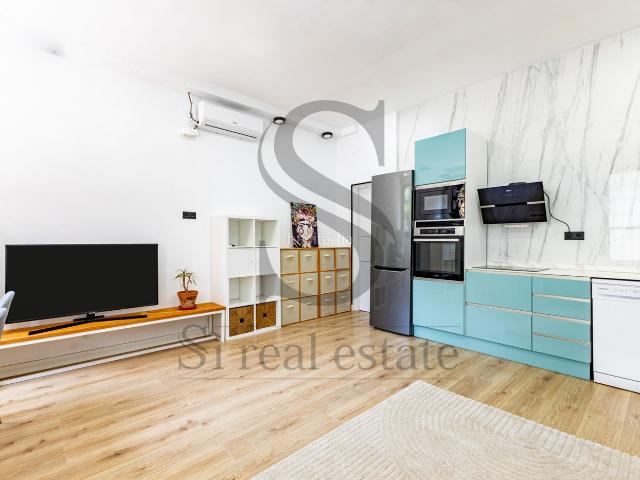 Piso en venta en Barcelona, Guinardó. Excelente ubicación todo reformado exterior. Pisos.