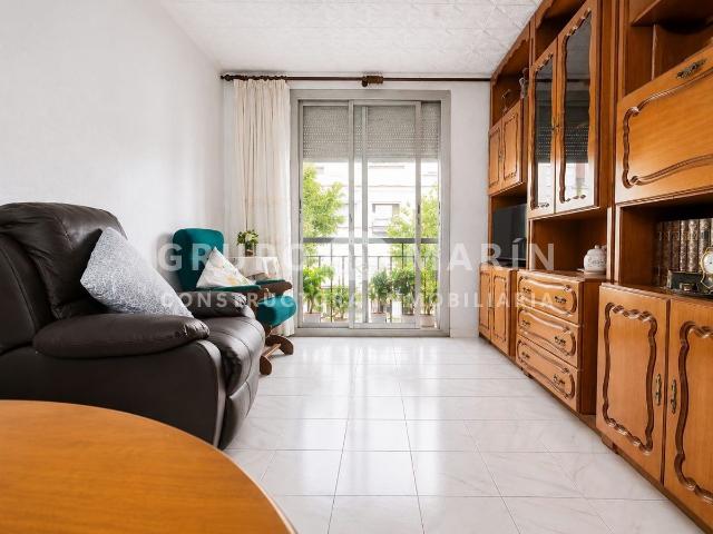 Piso en venta en Barcelona, Guinardó. GRUPO MARÍN presenta esta fantástica vivienda en El Guinardó. Pisos.