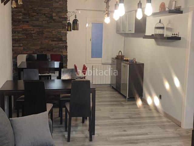 Piso en venta en Barcelona, Guinardó. Hermosa vivienda en Barrio Guinardo. Pisos.