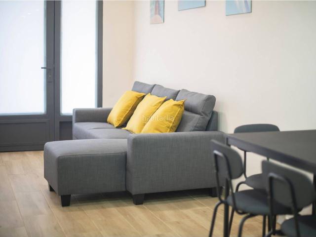 Piso en venta en Barcelona, Guinardó. Inmueble en venta. Pisos.