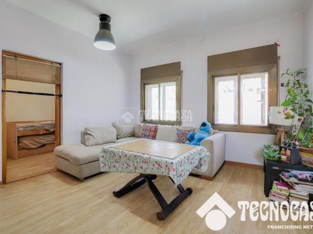 Piso en venta en Barcelona, Guinardó. Piso en venta en Barcelona. Pisos.