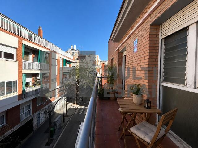 Piso en venta en Barcelona, Guinardó. Pisos.