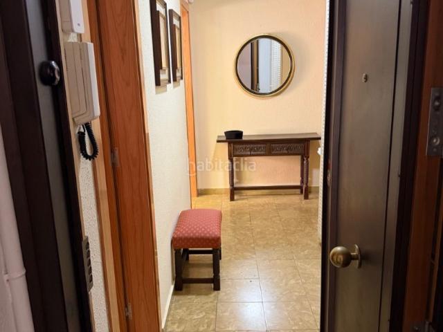 Piso en venta en Barcelona, Horta. Piso bien comunicado y buena zona en Horta. Pisos.