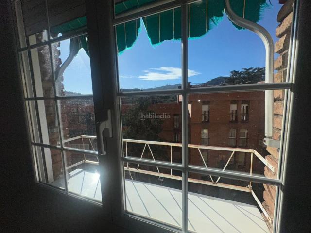 Piso en venta en Barcelona, Horta. Piso en venta en Horta, junto a la plaza de lEstatut. Pisos.