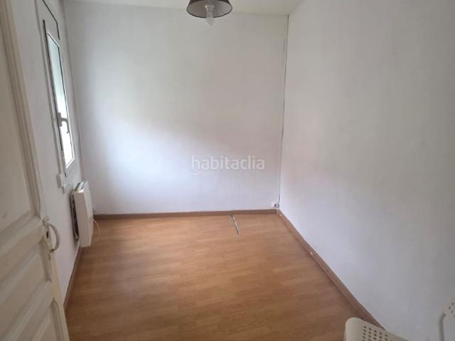 Piso en venta en Barcelona, Horta. Piso Venta Carrer Rajoler HORTA. Pisos.