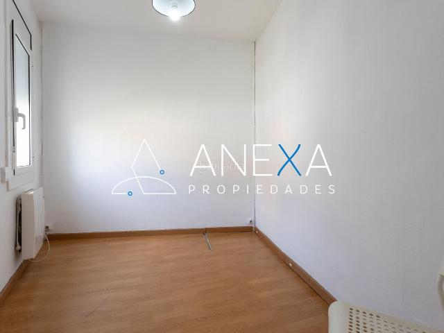 Piso en venta en Barcelona, Horta. Pisos.