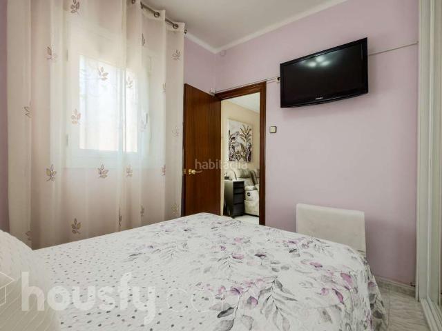 Piso en venta en Barcelona, Horta. Pisos.